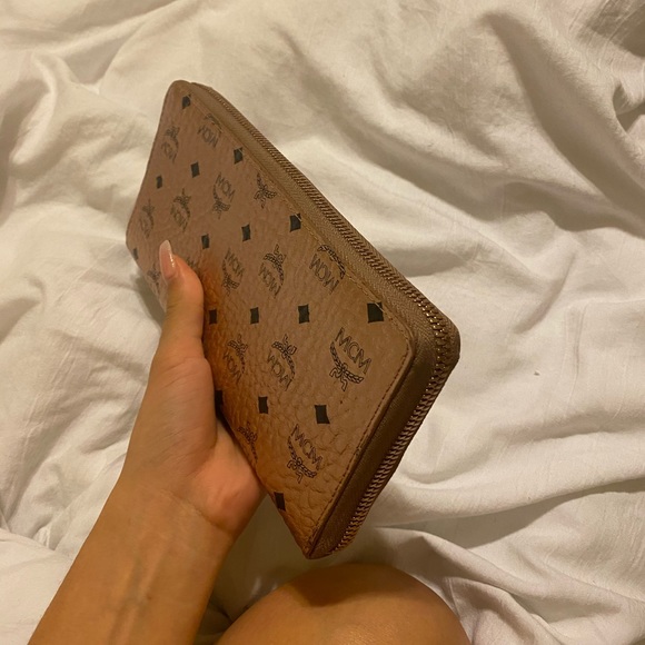 MCM wallet - Picture 1 of 6